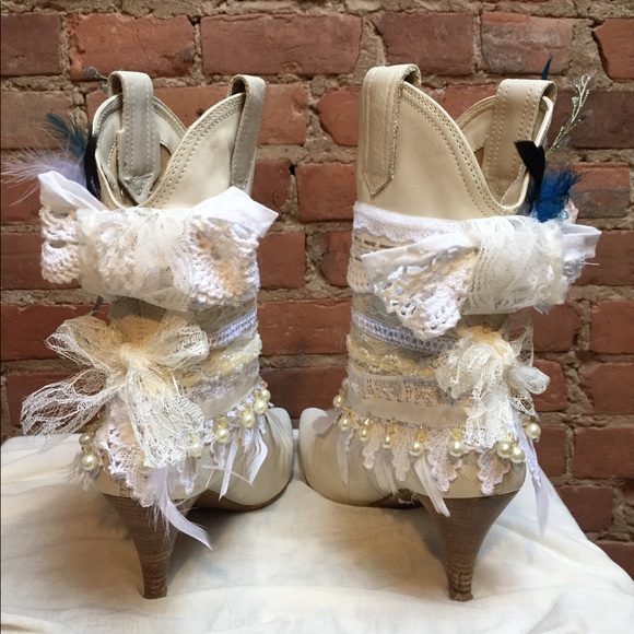 VINTAGE ALTERED White Leather Cowgirl Boots - Picture 4 of 8